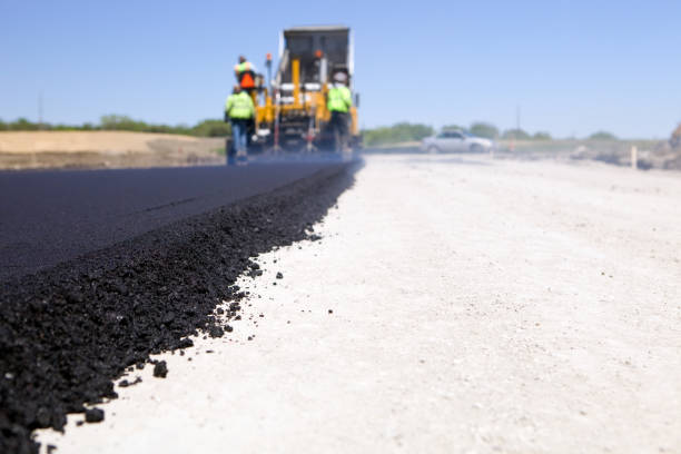 Best Asphalt Driveway Installation  in Battle Creek, NE